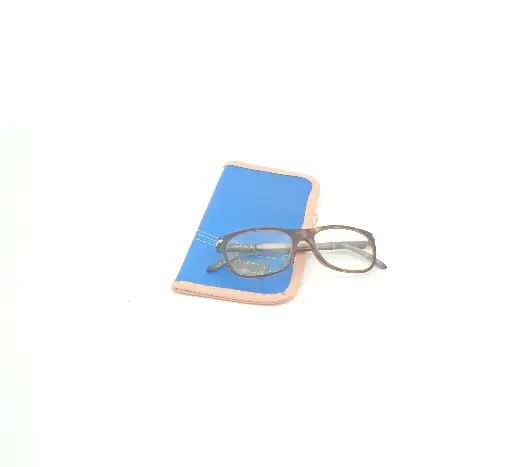 Funda de gafas Lona publicitaria y Neopreno reciclado IZAR